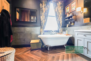 Photo 25- click for photo gallery